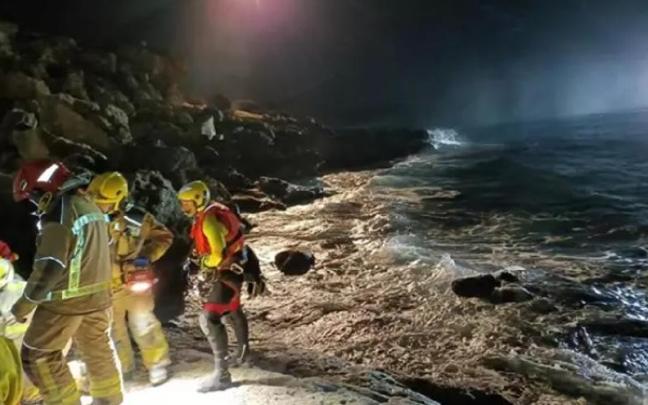 Imagen del accidente mortal en el camino del Roquer de Torredembarra (Tarragona).