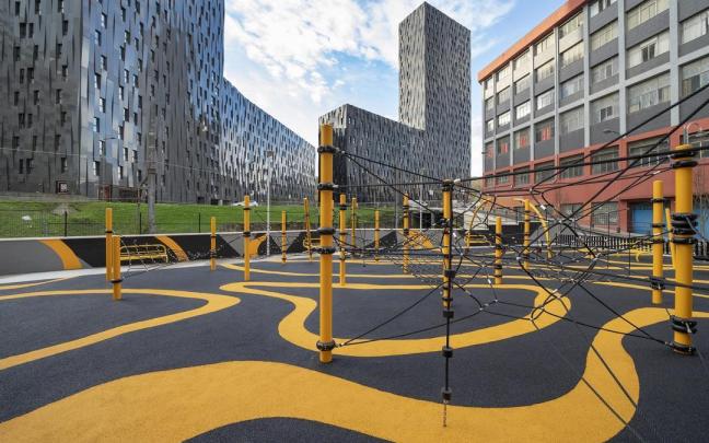 Boluetako jolasgune berria.