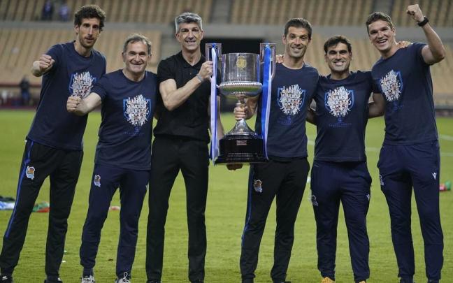 Be&ntilde;at Labaien, en el extremo izquierdo de la imagen, celebra la consecuci&oacute;n de la Copa del Rey.