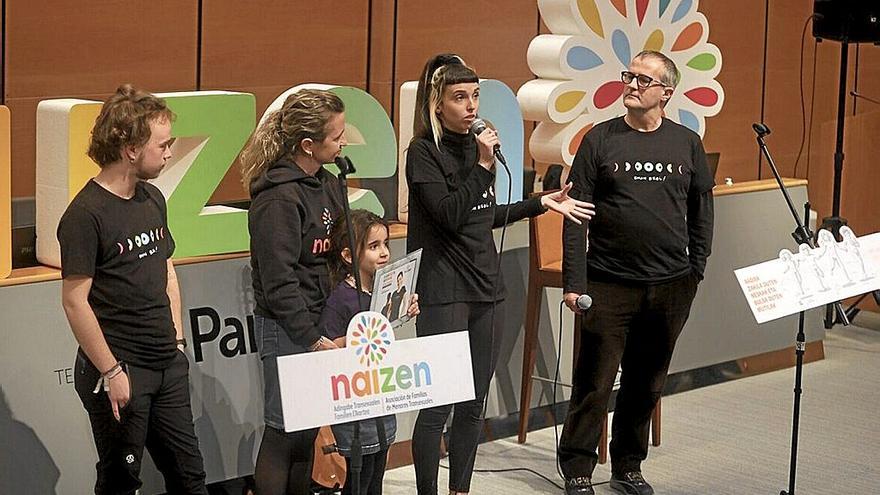 Un momento de la fiesta anual de Naizen, celebrada ayer en el parque tecnológico de Miramon, en Donostia.