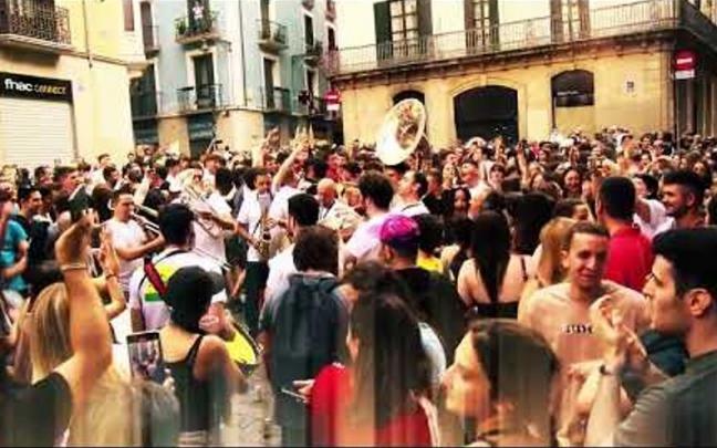 Primer peldaño de la 'Escalerica sanferminera' 2023 Primer peldaño de la 'Escalerica sanferminera' 2023