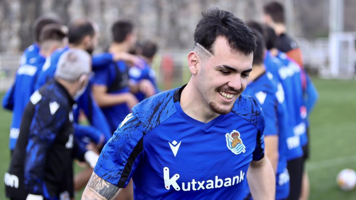 Álex Sola, durante un entrenamiento en Zubieta.