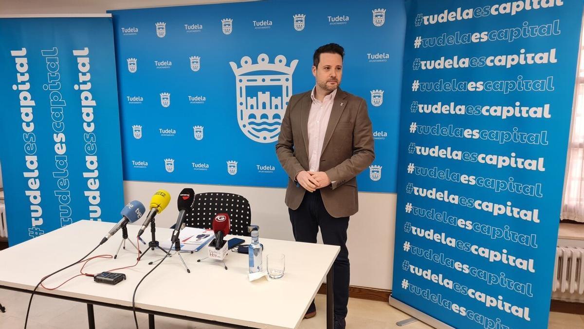 El alcalde, Alejandro Toquero en una rueda de prensa