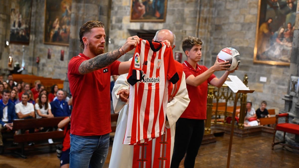 Tradicional ofrenda del Athletic a la Virgen de Begoña