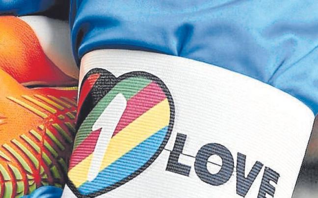 El portero Manuel Neuer, con el brazalete de ‘One Love’. | FOTO: EFE El portero Manuel Neuer, con el brazalete de ‘One Love’. | FOTO: EFE