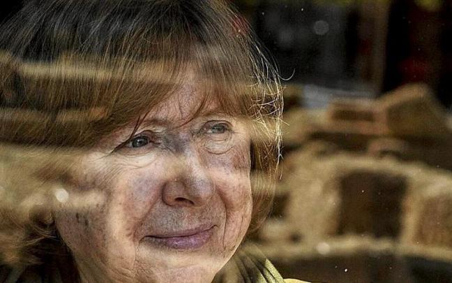La escritora bielorrusa, Premio Nobel de Literatura 2015, Svetlana Aleksiévich.