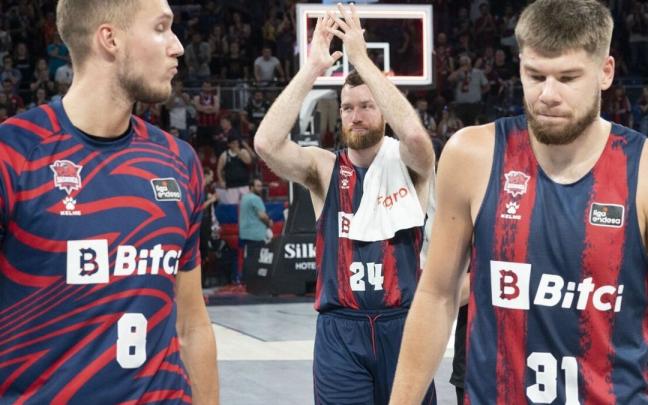 Tadas y Giedraitis se retiran a los vestuarios tras un partido