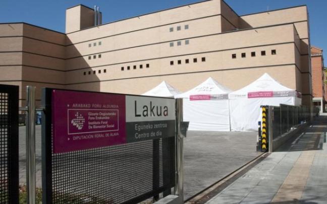 Fachada Residencia Lakua.