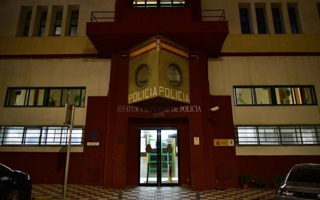 Fachada de la Comisaría de Policía de Ceuta. Fachada de la Comisaría de Policía de Ceuta.