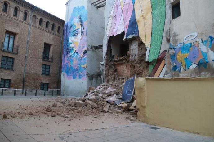 Vista de la fachada que se desplomó el pasado martes