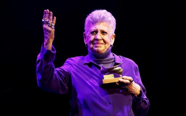 Pilar Bardem durante una recogida de premios Pilar Bardem durante una recogida de premios