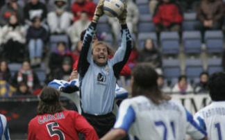 Francesc Arnau, en un partido ante Osasuna con el Málaga en 2005. Francesc Arnau, en un partido ante Osasuna con el Málaga en 2005.