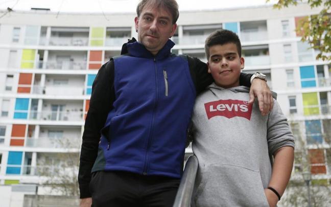 &Oacute;scar S&aacute;nchez y su hijo, Xabier.