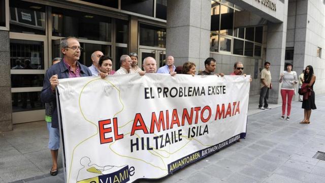 La nueva ley de residuos fija en los ayuntamientos la competencia de elaborar un censo de las instalaciones con amianto, as&iacute; como de establecer un calendario para su eliminaci&oacute;n.