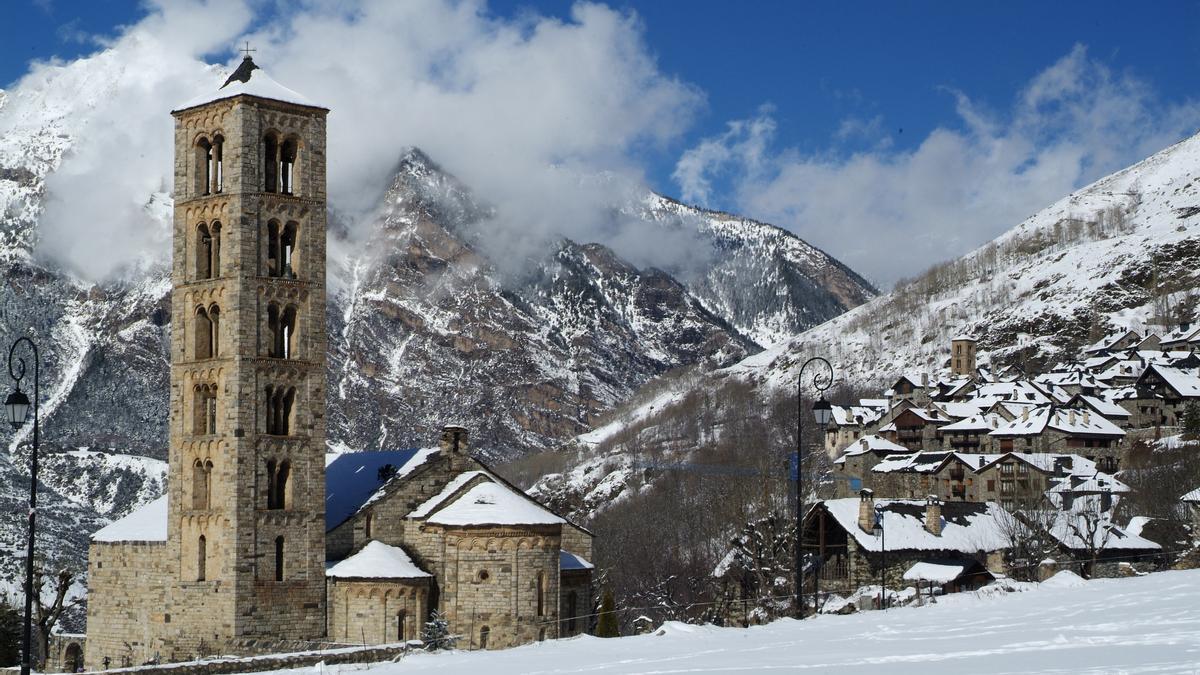 Sant Climent de Taüll nevado, en la Alta Ribagorça.