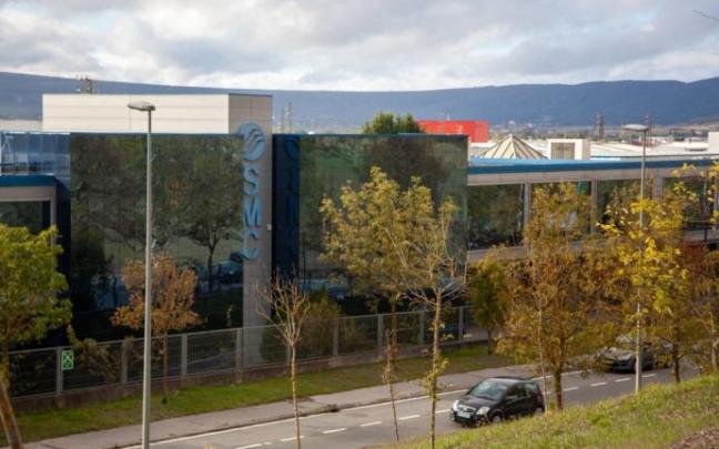 Fachada de una empresa, ajena a la información, en el polígono de Jundiz