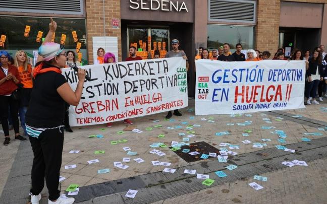 Manifestación de trabajadores y trabajadoras de gestión deportiva. Manifestación de trabajadores y trabajadoras de gestión deportiva.