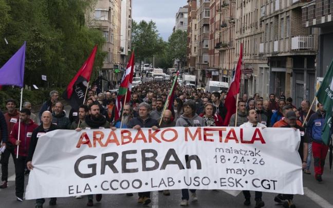 Manifestaci&oacute;n de trabajadores del Metal de &Aacute;lava en una de las tres jornadas de huelga de mayo.