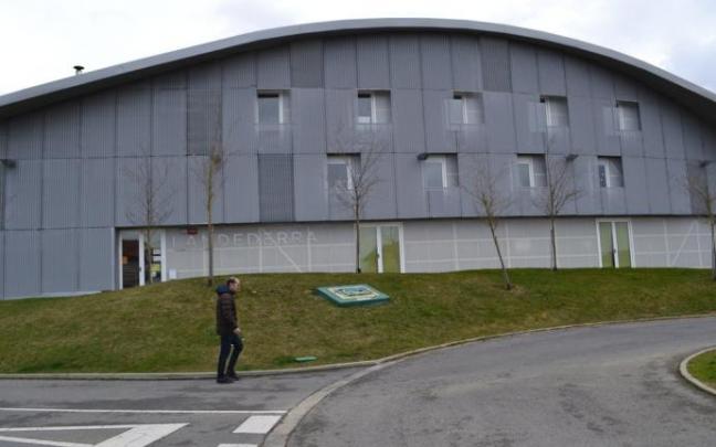 Polideportivo de Elburgo. Polideportivo de Elburgo.