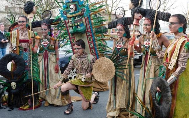 El desfile y concurso popular será el sábado, a partir de las 18.30 horas.