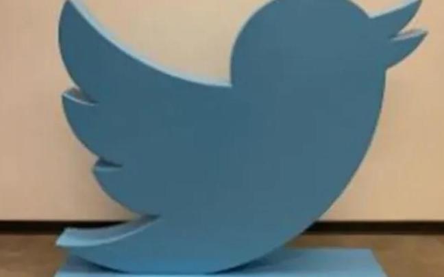 La estatua vendida por Twitter La estatua vendida por Twitter