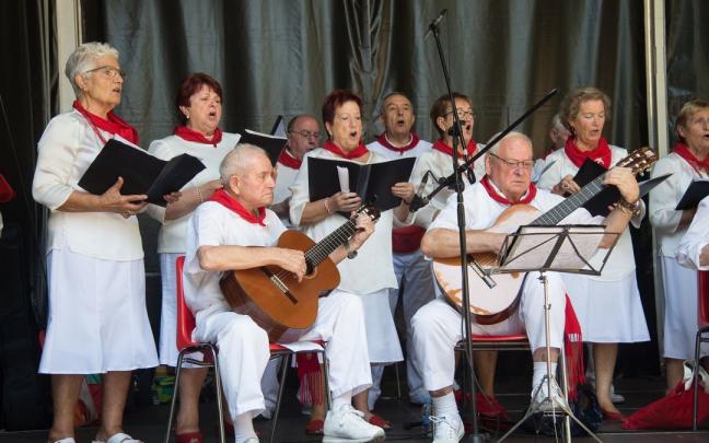Recital de jotas en San Fermín. Recital de jotas en San Fermín.