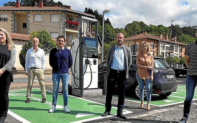 Los puntos de recarga se inauguraron ayer y ya están operativos. | FOTO: CEDIDA