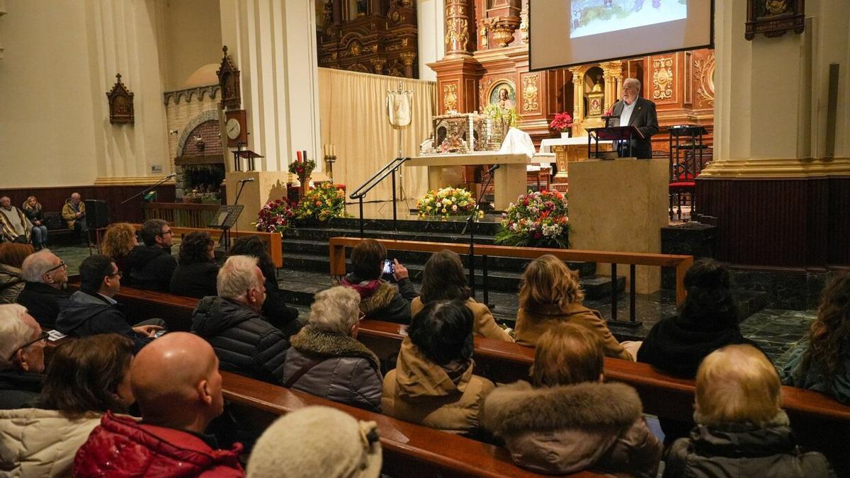 XXXV Pregón de Navidad de la Asociación de belenistas de Alava a cargo de Patxi Ormazabal,