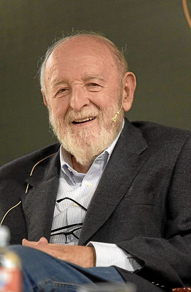 El periodista asturiano acaba de publicar ‘Los dos cónsules’.