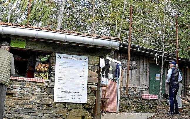La “posada” existente en el collado de Yarmendi no contó esta vez con la nutrida asistencia de costumbre.