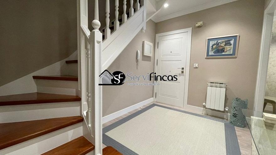 Venta de dúplex de 5 dormitorios en Galdakao.