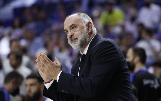 Pablo Laso, en el banquillo durante su etapa en el Real Madrid Pablo Laso, en el banquillo durante su etapa en el Real Madrid