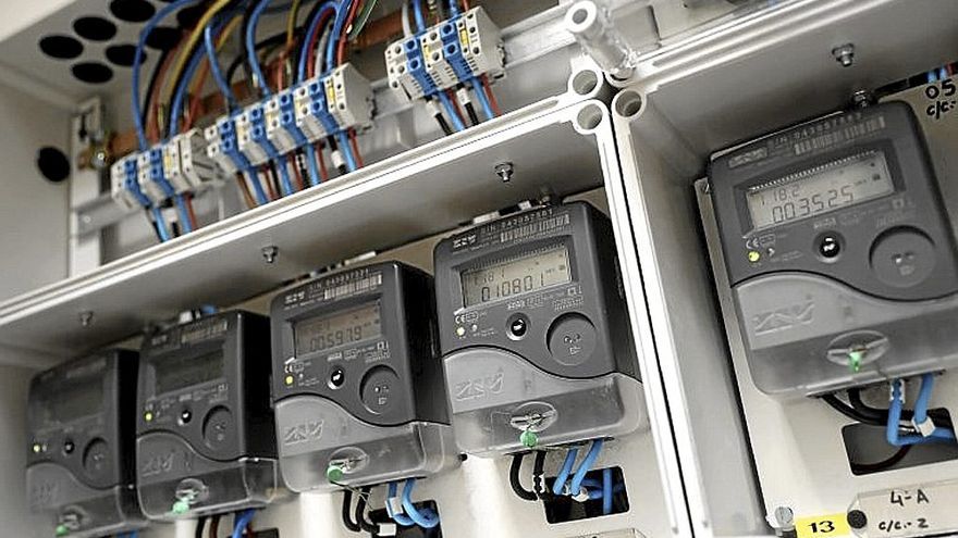 Contadores digitales de electricidad en un edificio. | FOTO: E.P.
