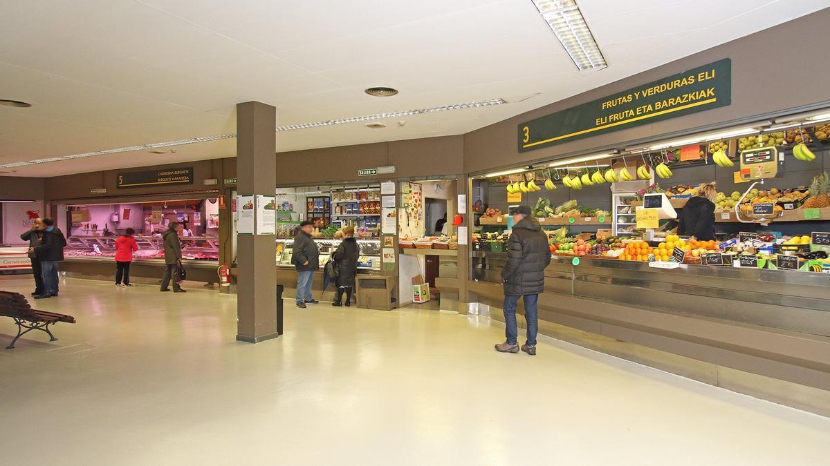 En el mercado de Ermitagaña se renovará la iluminación.