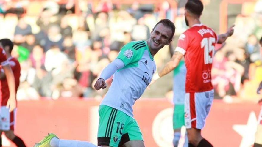 Kike García celebra su tanto ante el Nàstic.