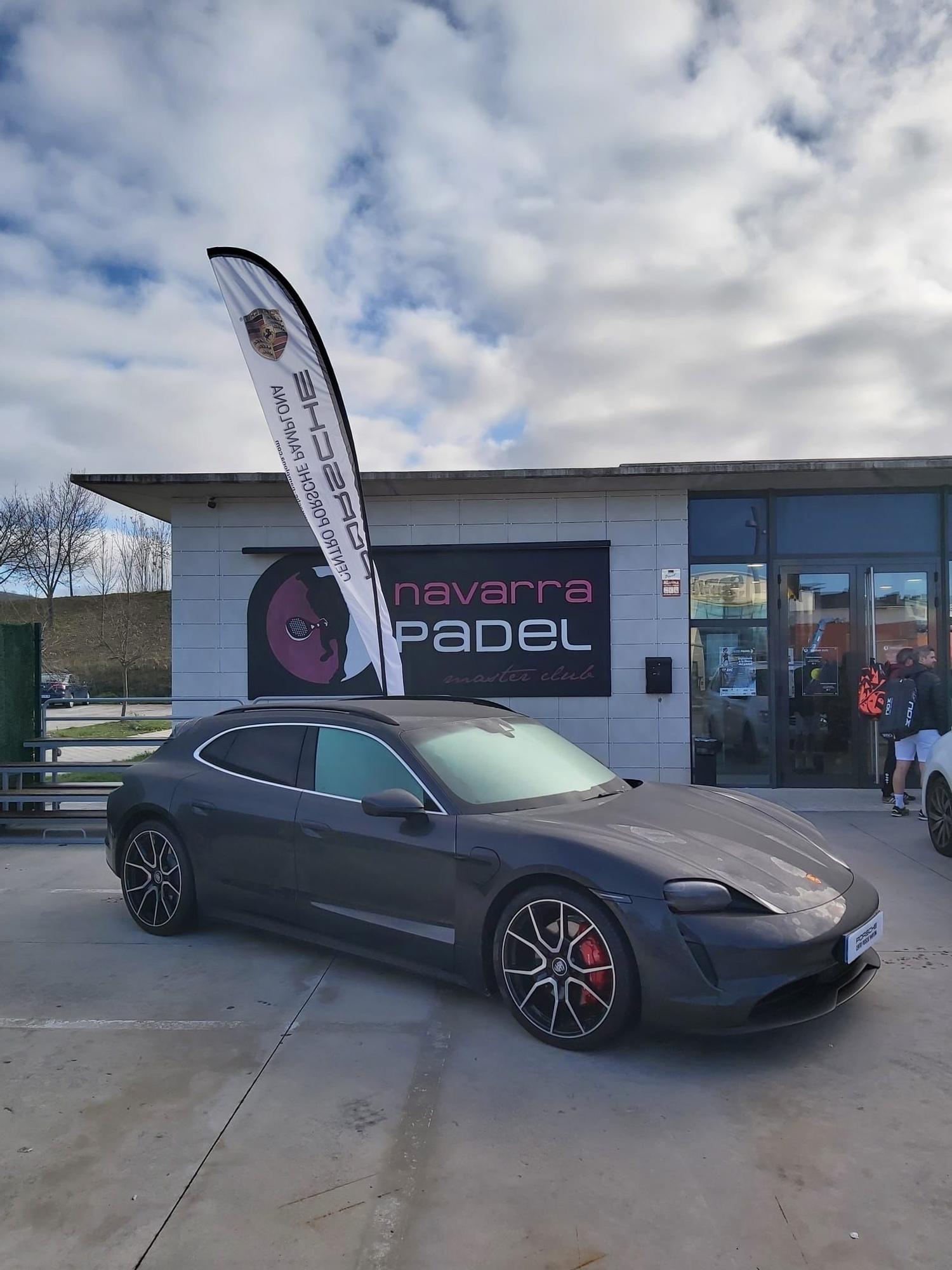 Las instalaciones del Navarra Pádel Master Club de Mutilva albergan este sábado el segundo Torneo Navideño