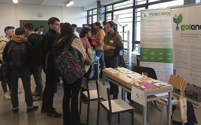 Gipuzkoako Ingeniaritza Eskolak (Eibar) bere lehen Enpresa Eguna ospatu du.