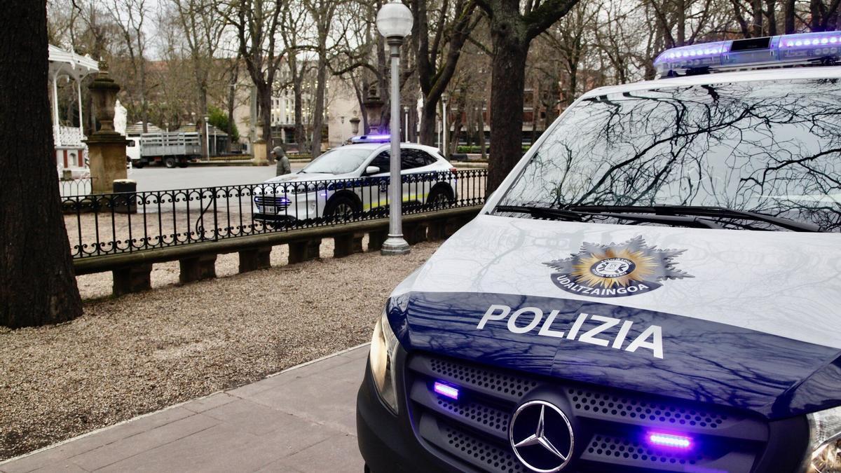 Vehículos de la Policía Local de Vitoria