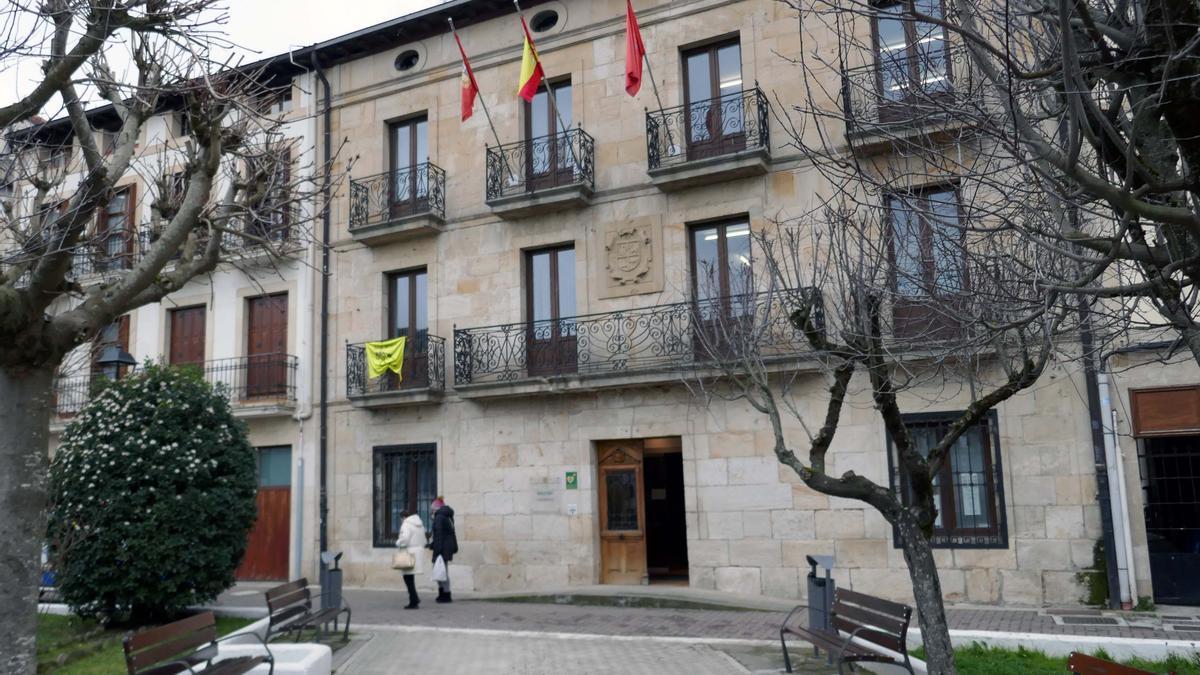 Exterior del Ayuntamiento de Altsasu.