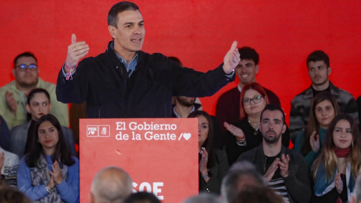 El líder del PSOE, Pedro Sánchez, durante su mitin en Sevilla