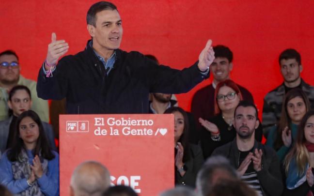 El l&iacute;der del PSOE, Pedro S&aacute;nchez, durante su mitin en Sevilla