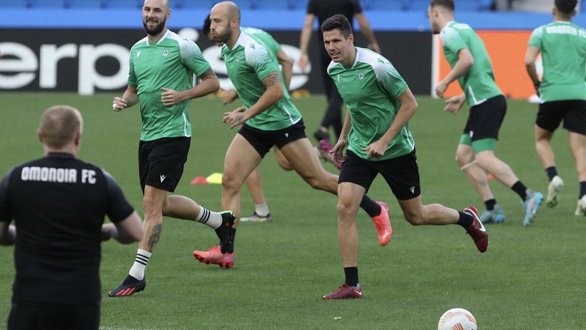 Entrenamiento del Omonia Nicosia en Anoeta este miércoles