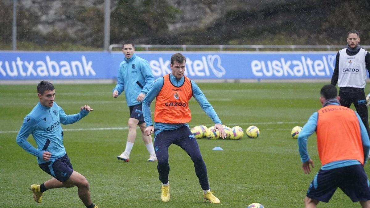 Sorloth y Karrikaburu, en el entrenamiento de Zubieta