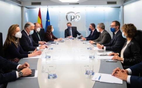 Feijóo presidió ayer lunes la primera reunión del nuevo comité de dirección del PP.