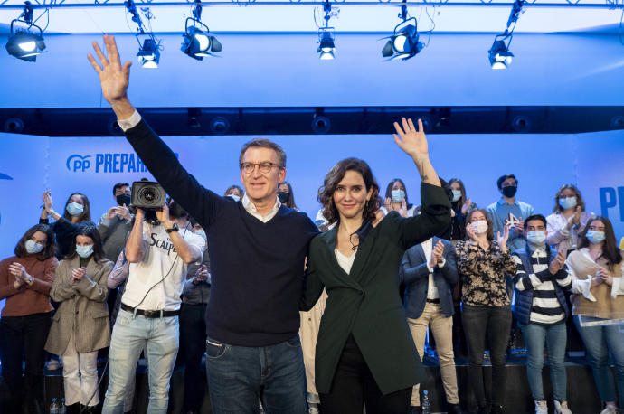 Alberto Núñez Feijóo e Isabel Díaz Ayuso en un encuentro de afiliados en Novotel Madrid Center.