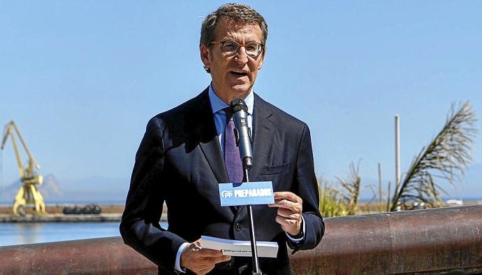 Núñez Feijóo compareció ayer en Ceuta tras verse con la Cámara de Comercio y la Confederación de Empresarios. Foto: E. Press