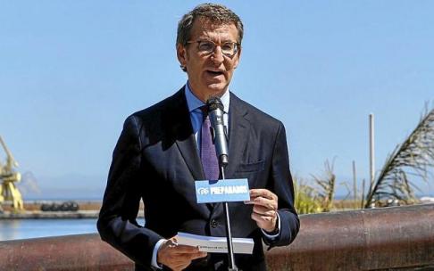 Núñez Feijóo compareció ayer en Ceuta tras verse con la Cámara de Comercio y la Confederación de Empresarios. Foto: E. Press Núñez Feijóo compareció ayer en Ceuta tras verse con la Cámara de Comercio y la Confederación de Empresarios. Foto: E. Press