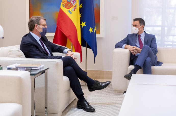 Feijóo y Sánchez se reúnen en la Moncloa.