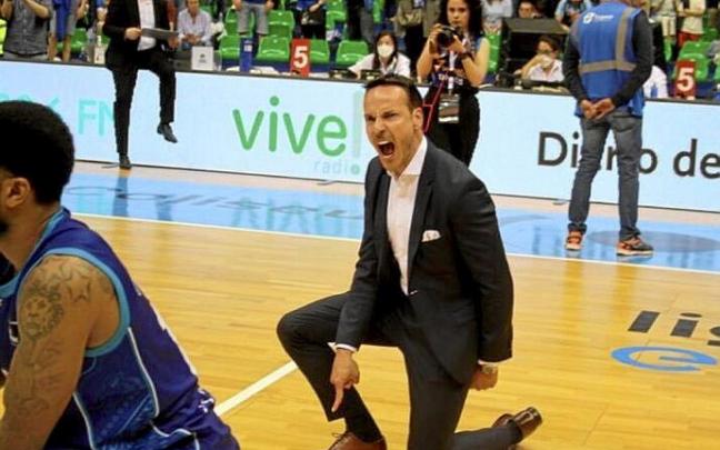 Félix Sancho pierde los papeles en Burgos