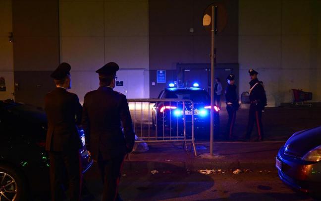 Varios agentes en el lugar en el que se produjo el ataque.